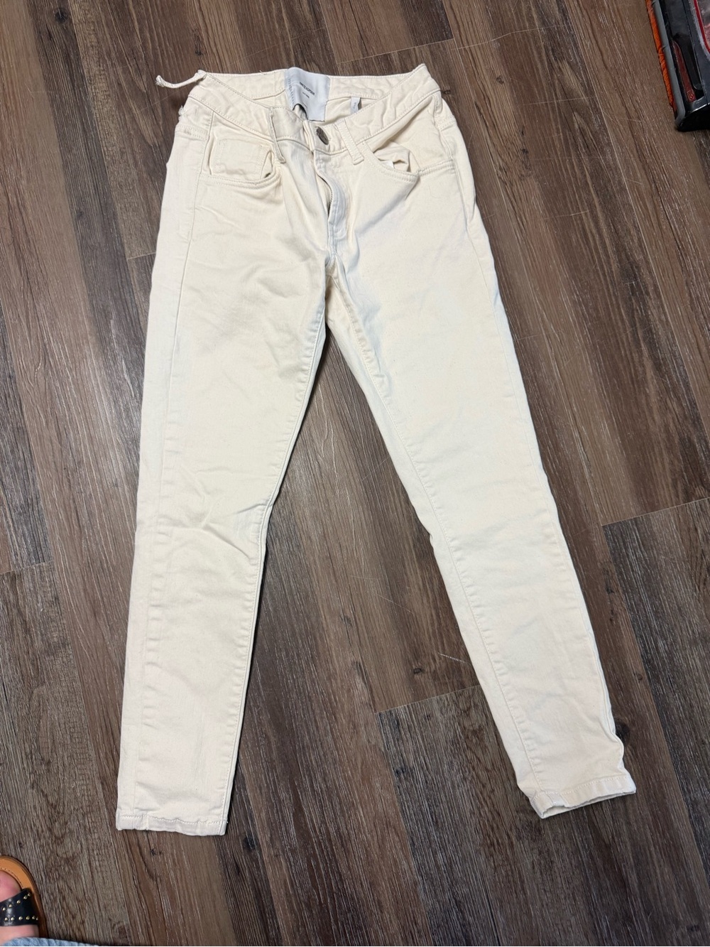 One Teaspoon Off-White High-Rise Jeans